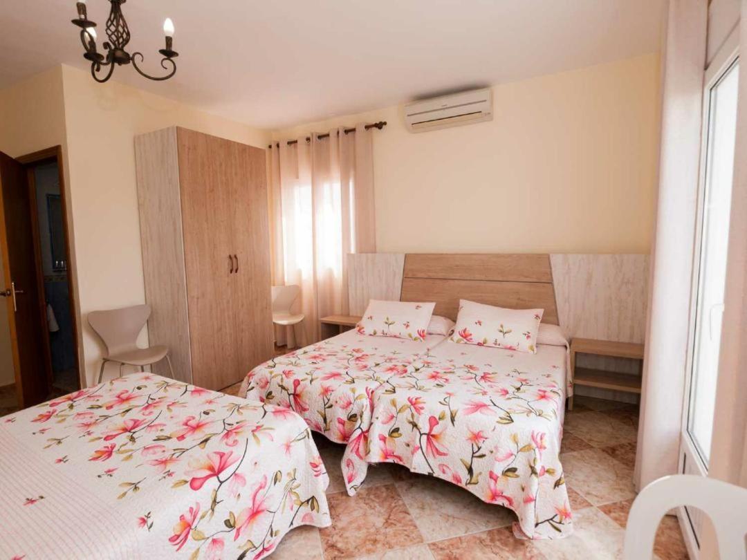Hostal Sonrisa Del Mar Conil De La Frontera Ngoại thất bức ảnh