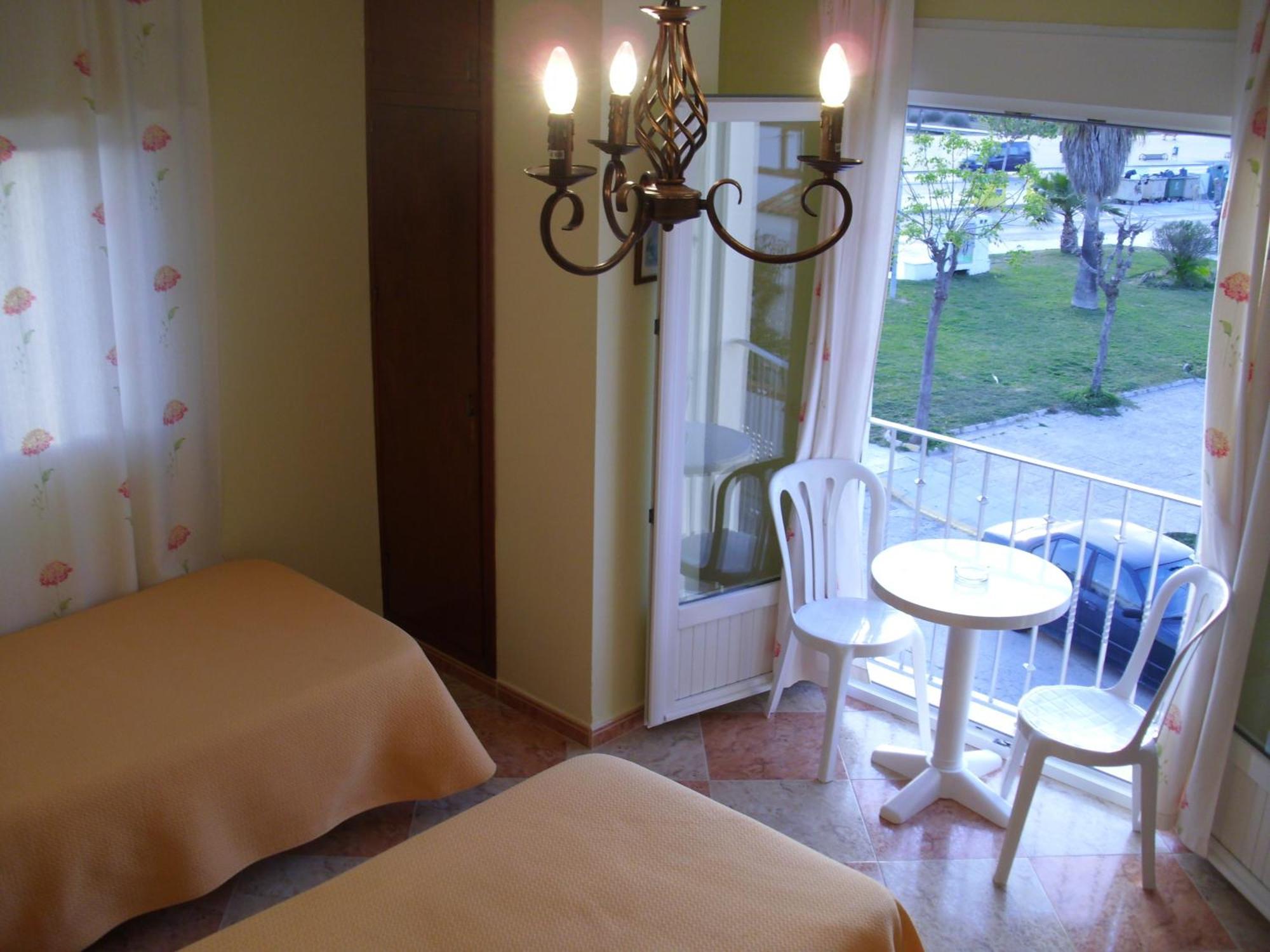 Hostal Sonrisa Del Mar Conil De La Frontera Ngoại thất bức ảnh