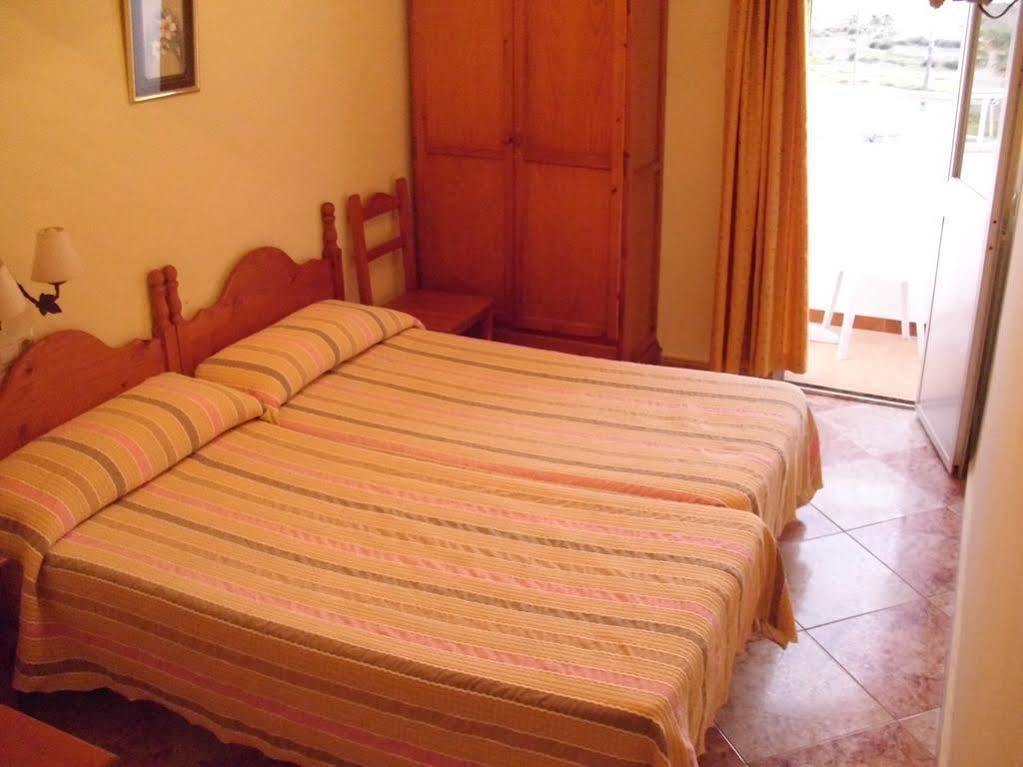 Hostal Sonrisa Del Mar Conil De La Frontera Ngoại thất bức ảnh